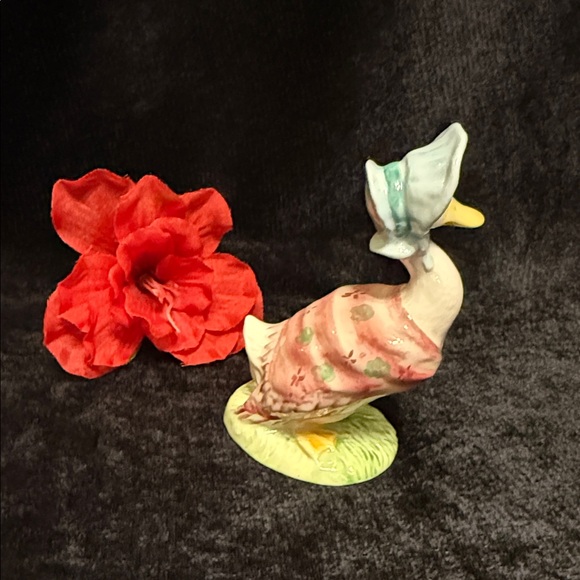 Beatrix Potter Porcelain Figurine "Jemima Puddleduck" Royal Albert England - Picture 3 of 7